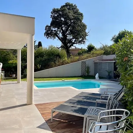 Luxueuse & Calme Avec Piscine *