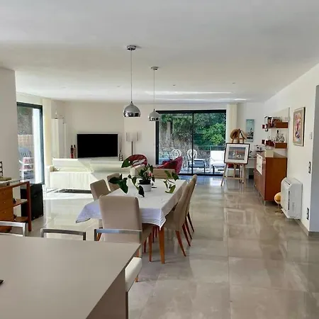 Villa Luxueuse & Calme Avec Piscine *