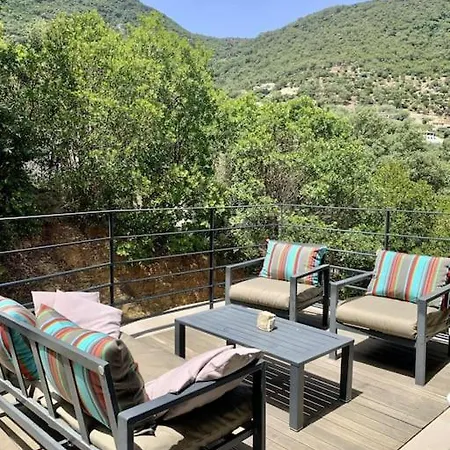 Luxueuse & Calme Avec Piscine Villa
